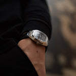 Belvans Heritage watch - silver - weared on a man wrist - belvans