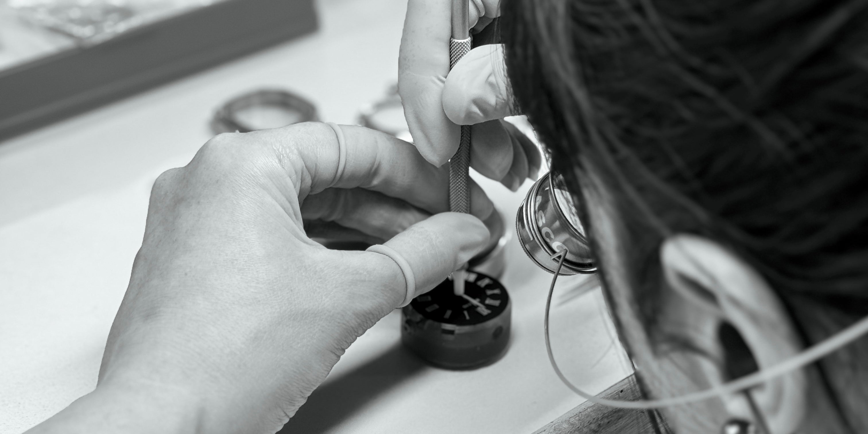 belvans-watchmaker-precision-craftsmanship-in-besancon-workshop